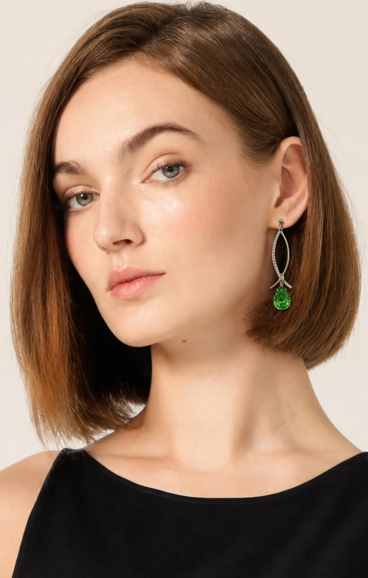 ALLEGRA DROP EARRINGS IN PERIDOT - Image 2