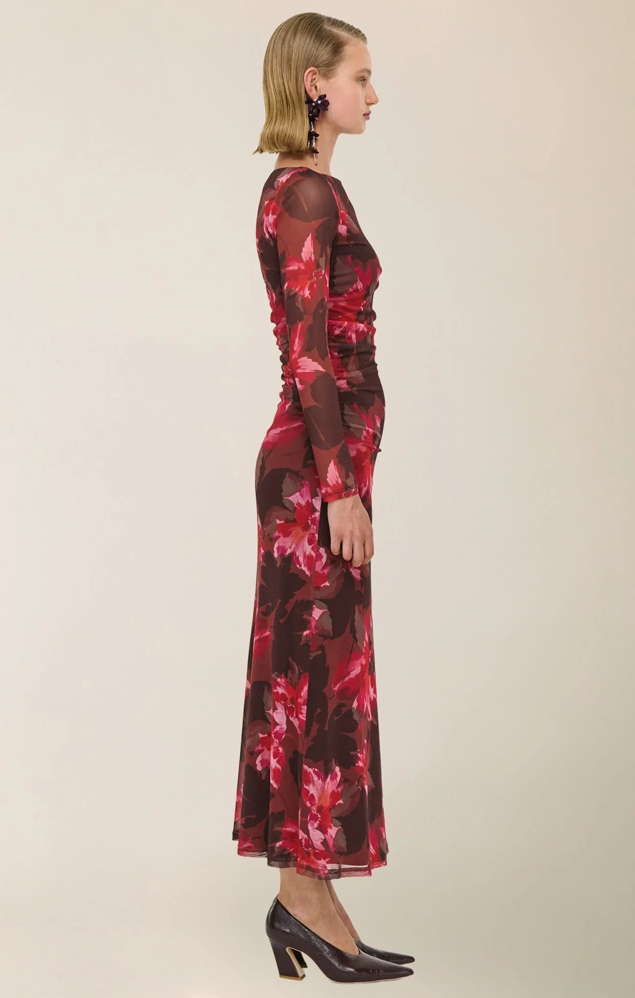 AMYRA MESH DRESS IN BORDEAUX GARDEN - Image 3