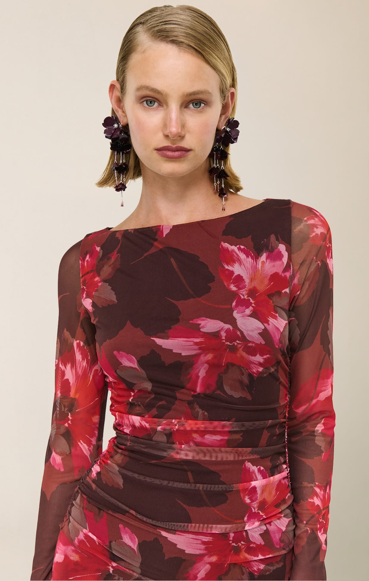 AMYRA MESH DRESS IN BORDEAUX GARDEN - Image 5