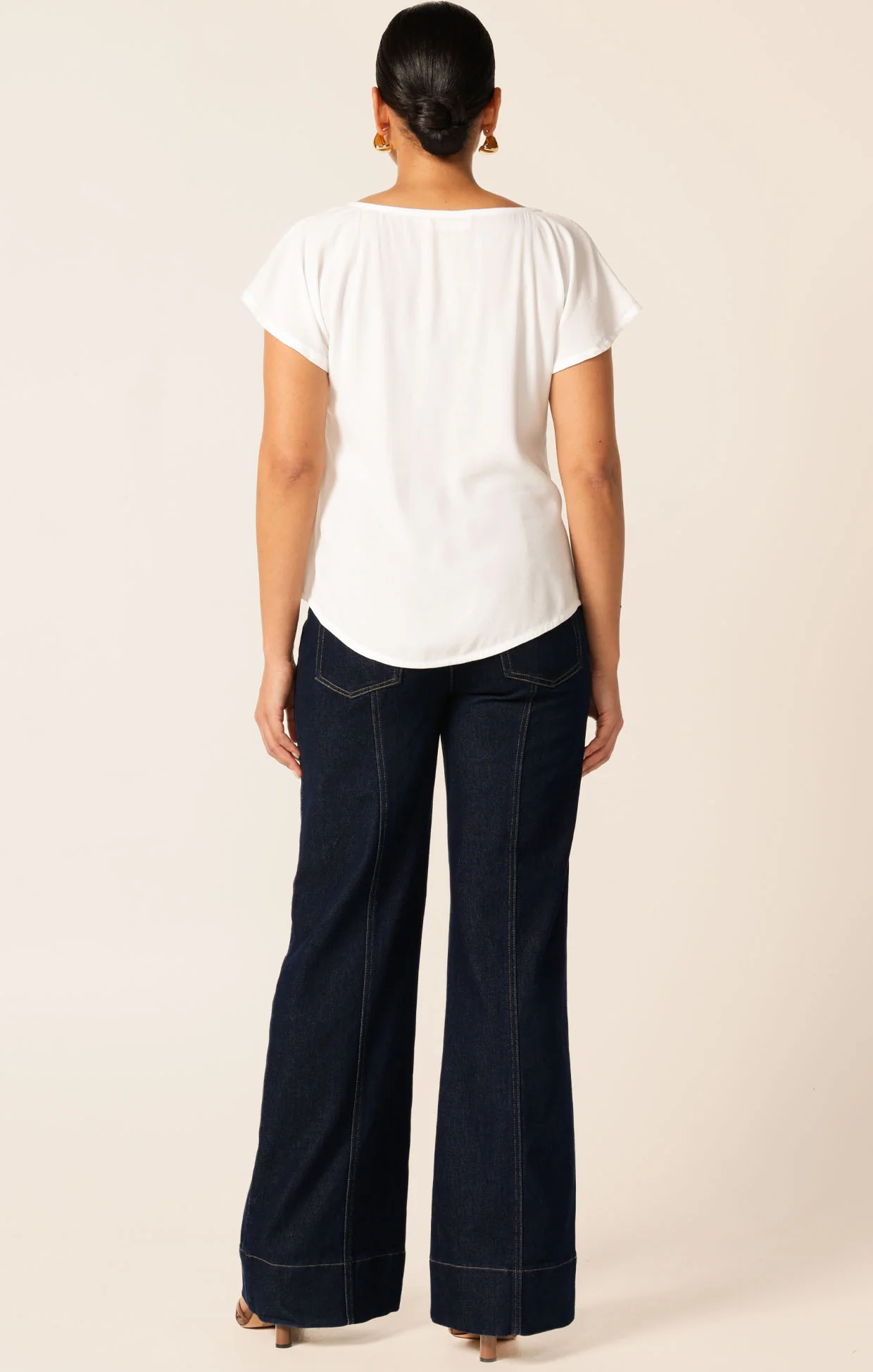ANALIA TOP IN WHITE - Image 10