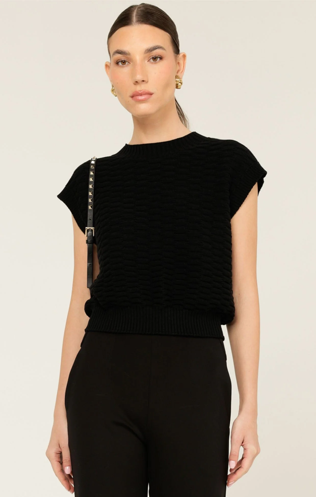 BUBBLE KNIT TOP IN BLACK