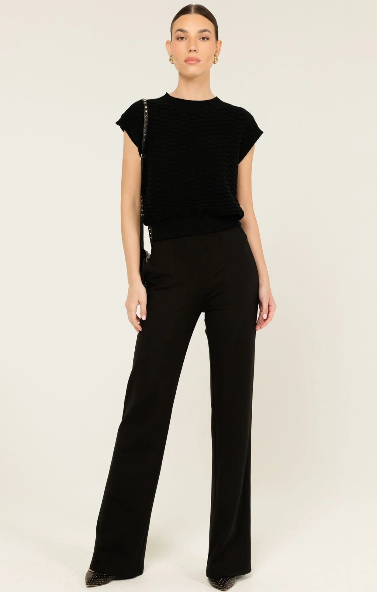 BUBBLE KNIT TOP IN BLACK - Image 4