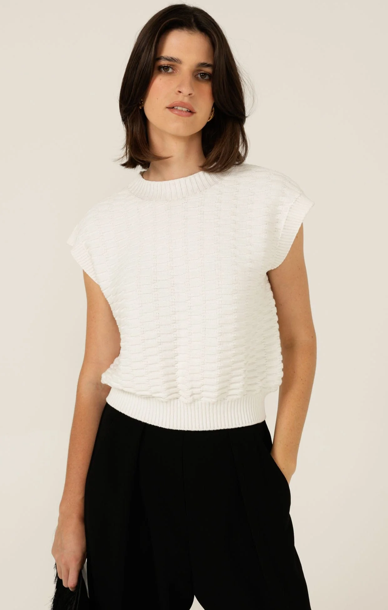 BUBBLE KNIT TOP IN IVORY