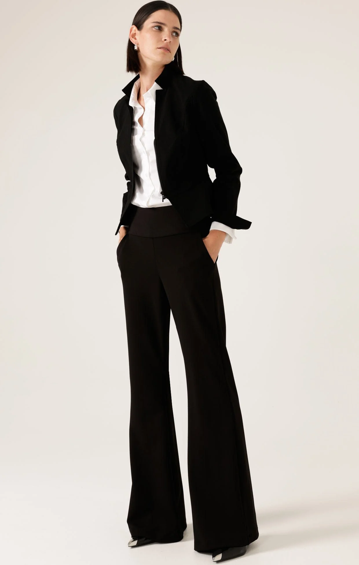 CLASSIC TROUSER IN BLACK - Image 4
