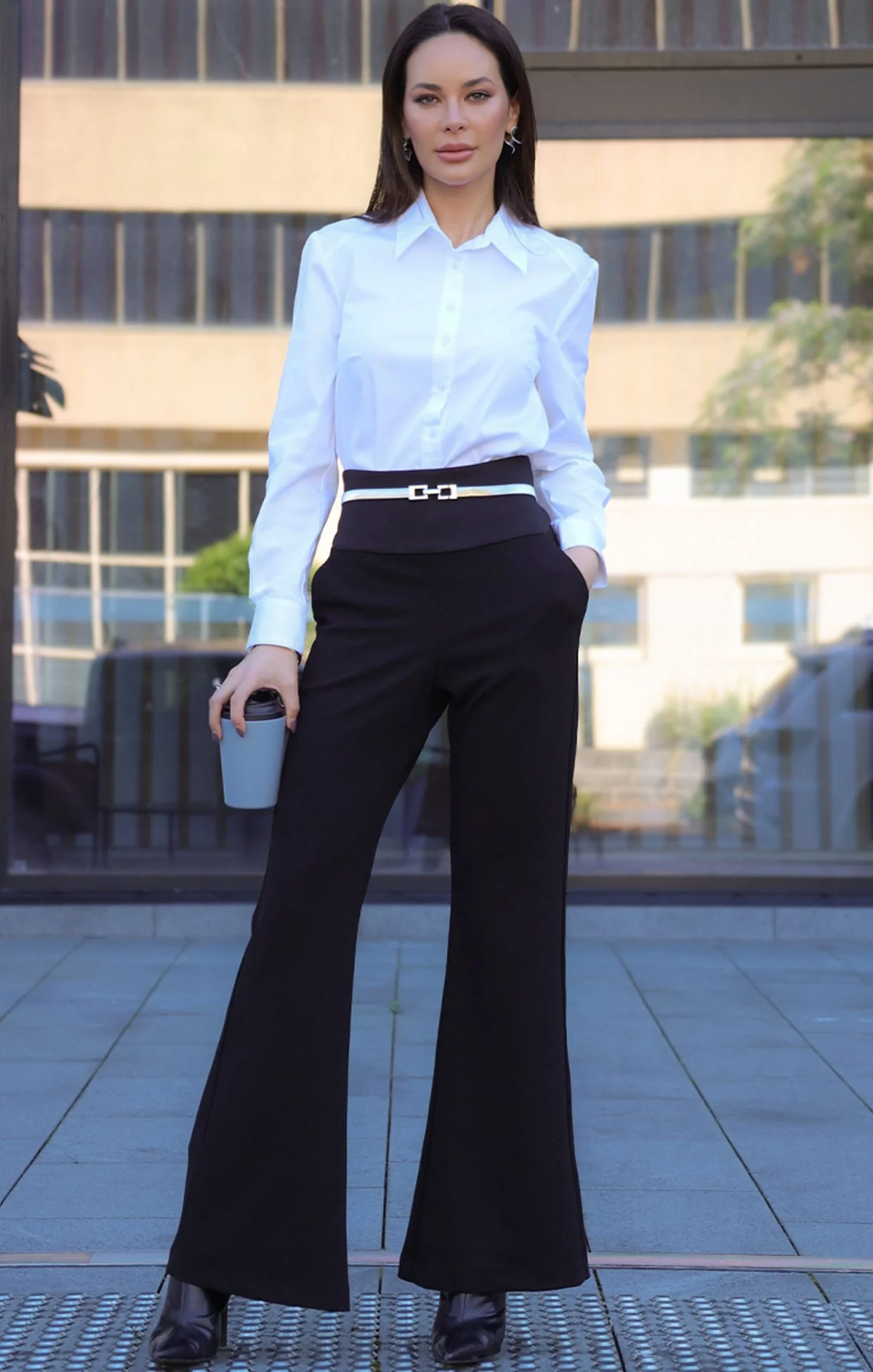 CLASSIC TROUSER IN BLACK - Image 7