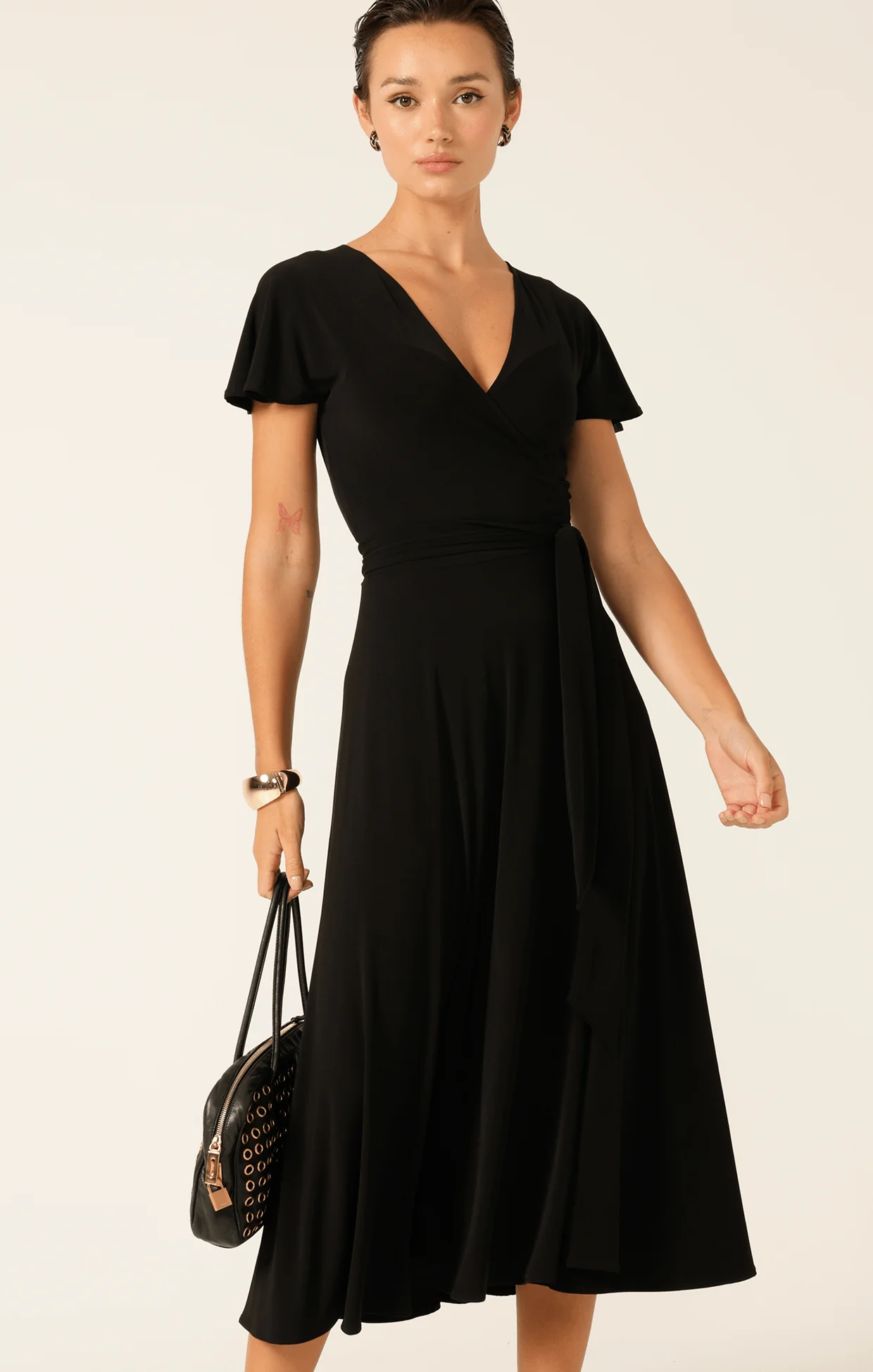 FLUTE SLEEVE REVERSE WRAP IN BLACK - Image 3