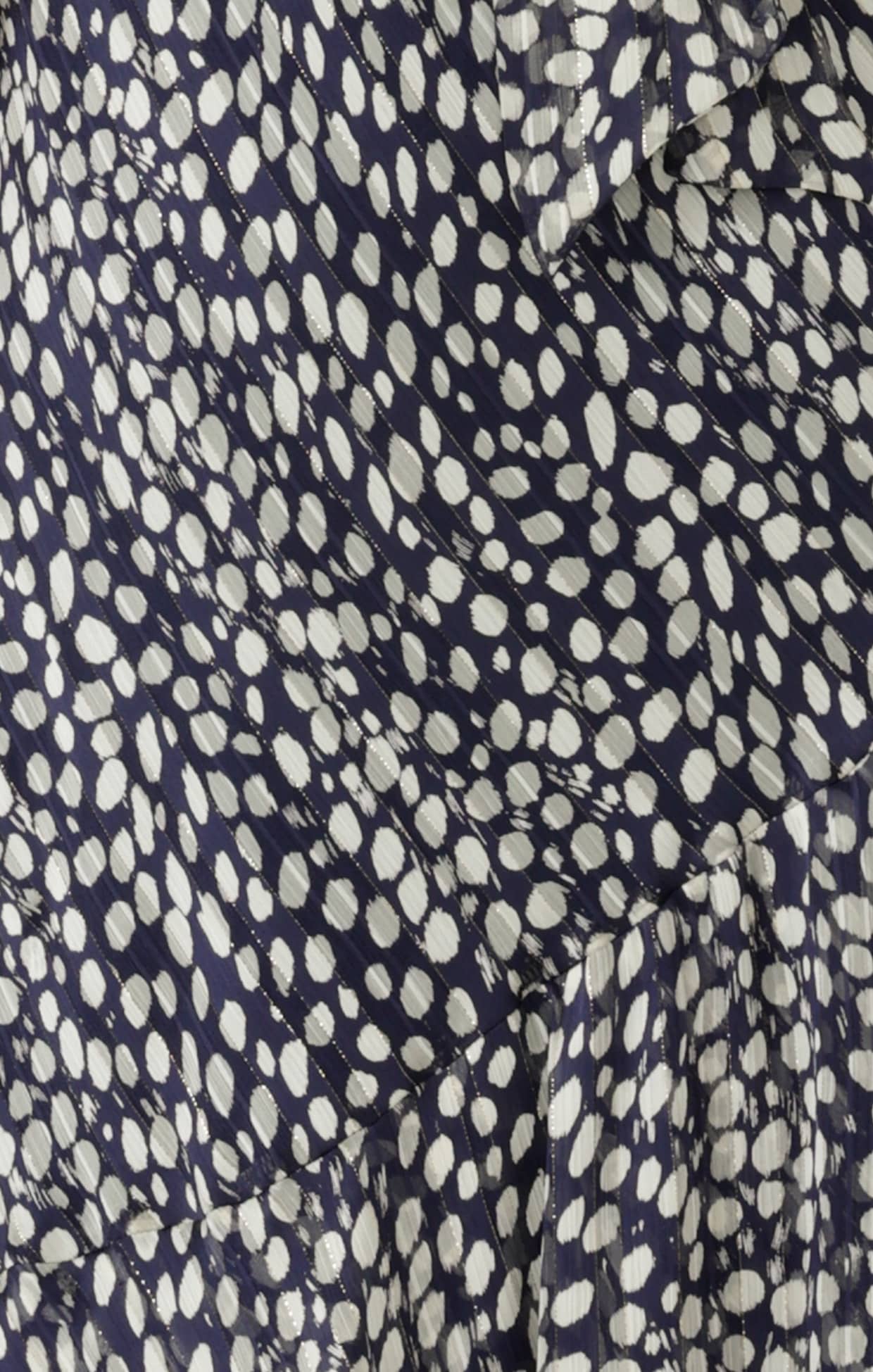 GABRIELLE BLOUSE IN NAVY - Image 8