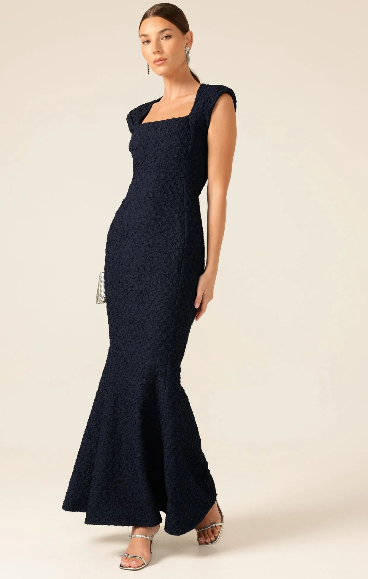 GALA ROYALE GOWN IN NAVY - Image 6