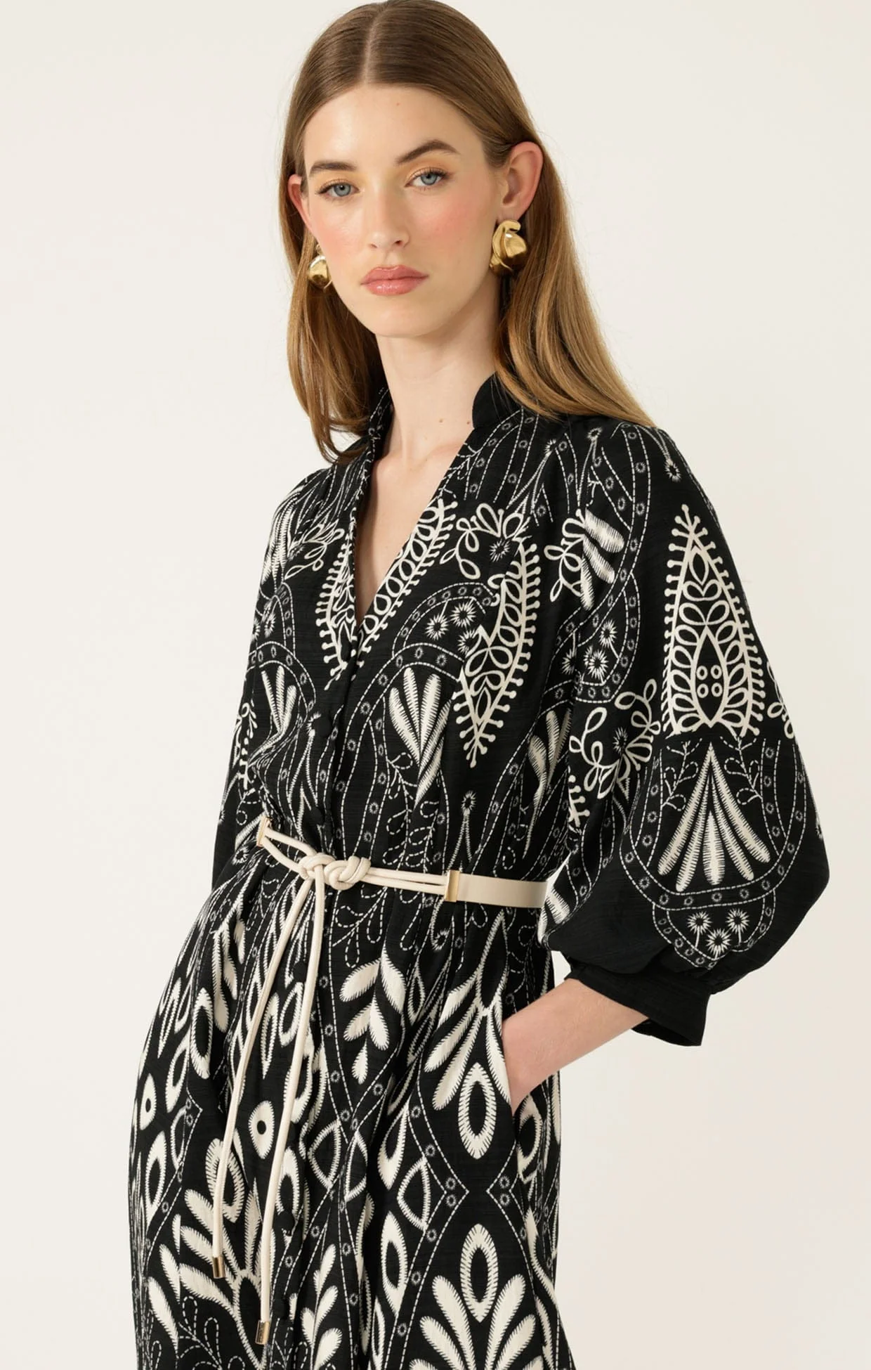 INDIE SHIRTMAKER DRESS IN BLACK CREAM - Image 4