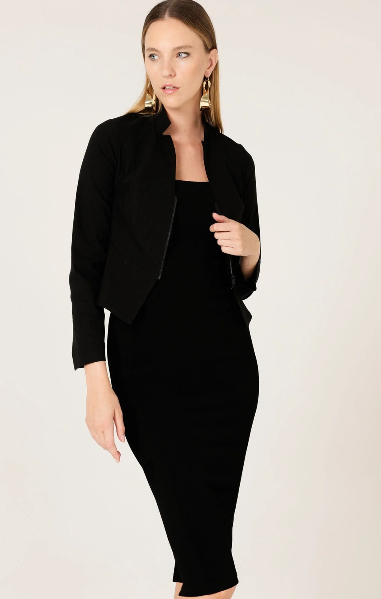 IRIS CAP SLEEVE DRESS IN BLACK - Image 3