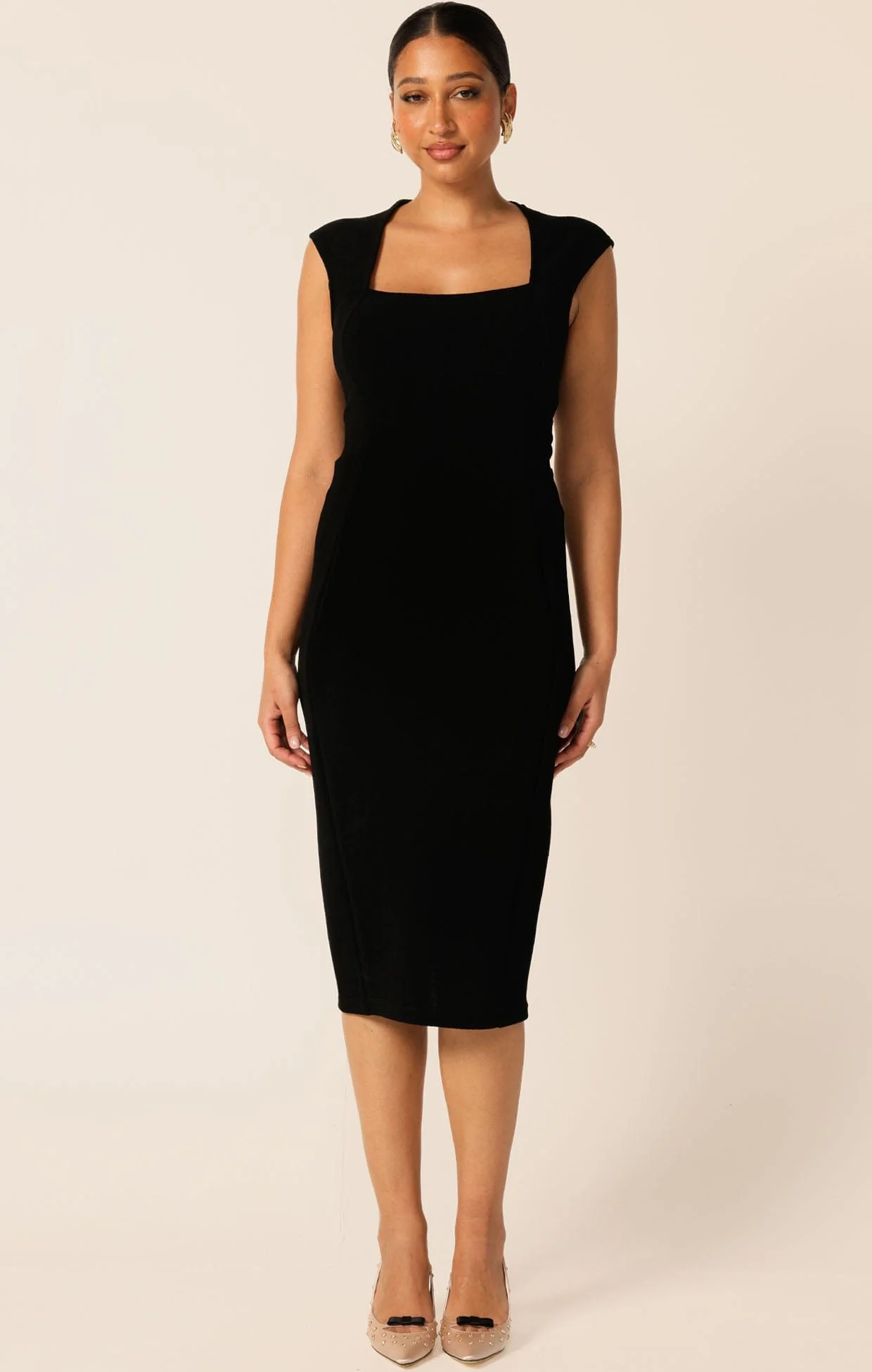 IRIS CAP SLEEVE DRESS IN BLACK - Image 5