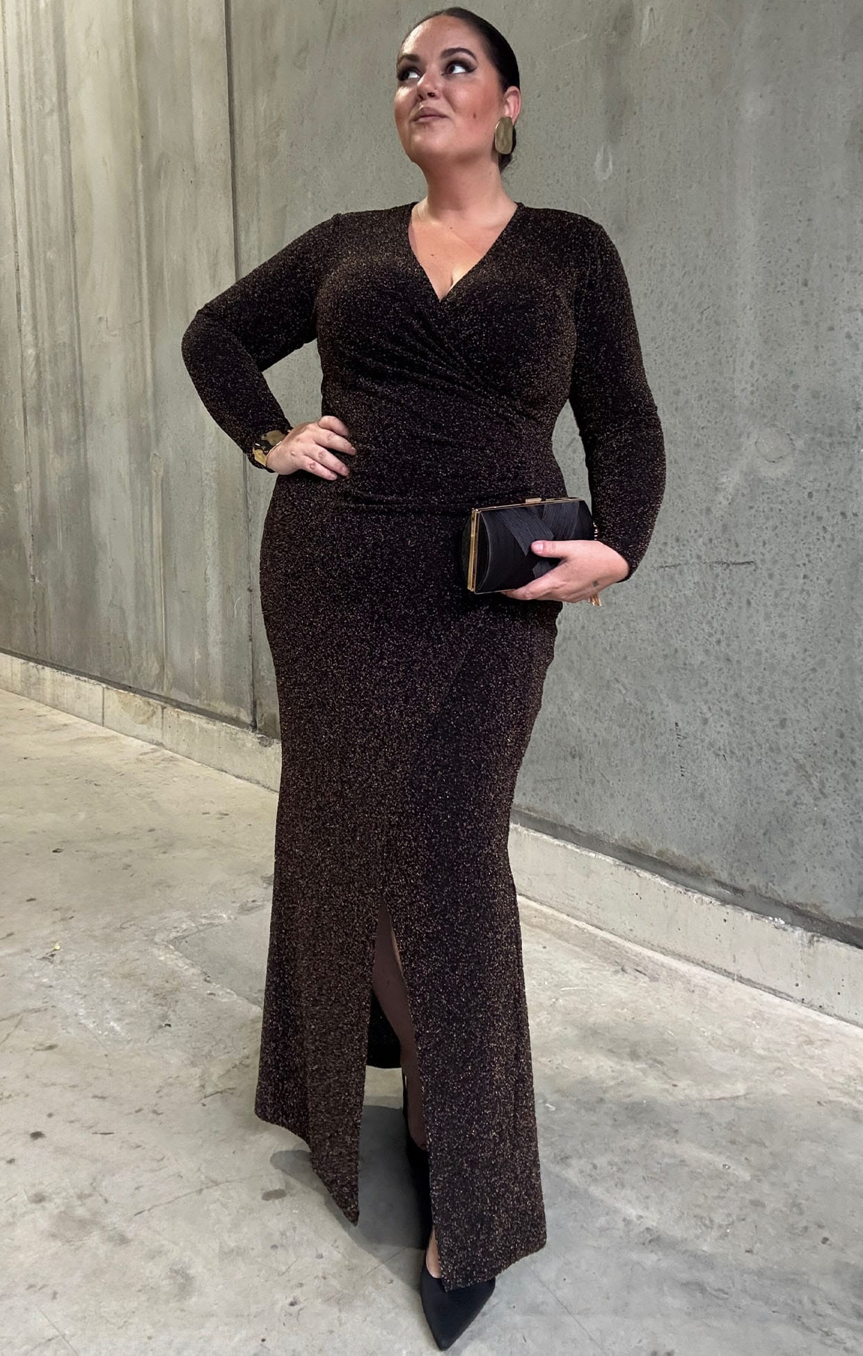 LENORA MAXI DRESS IN BLACK GOLD - Image 3