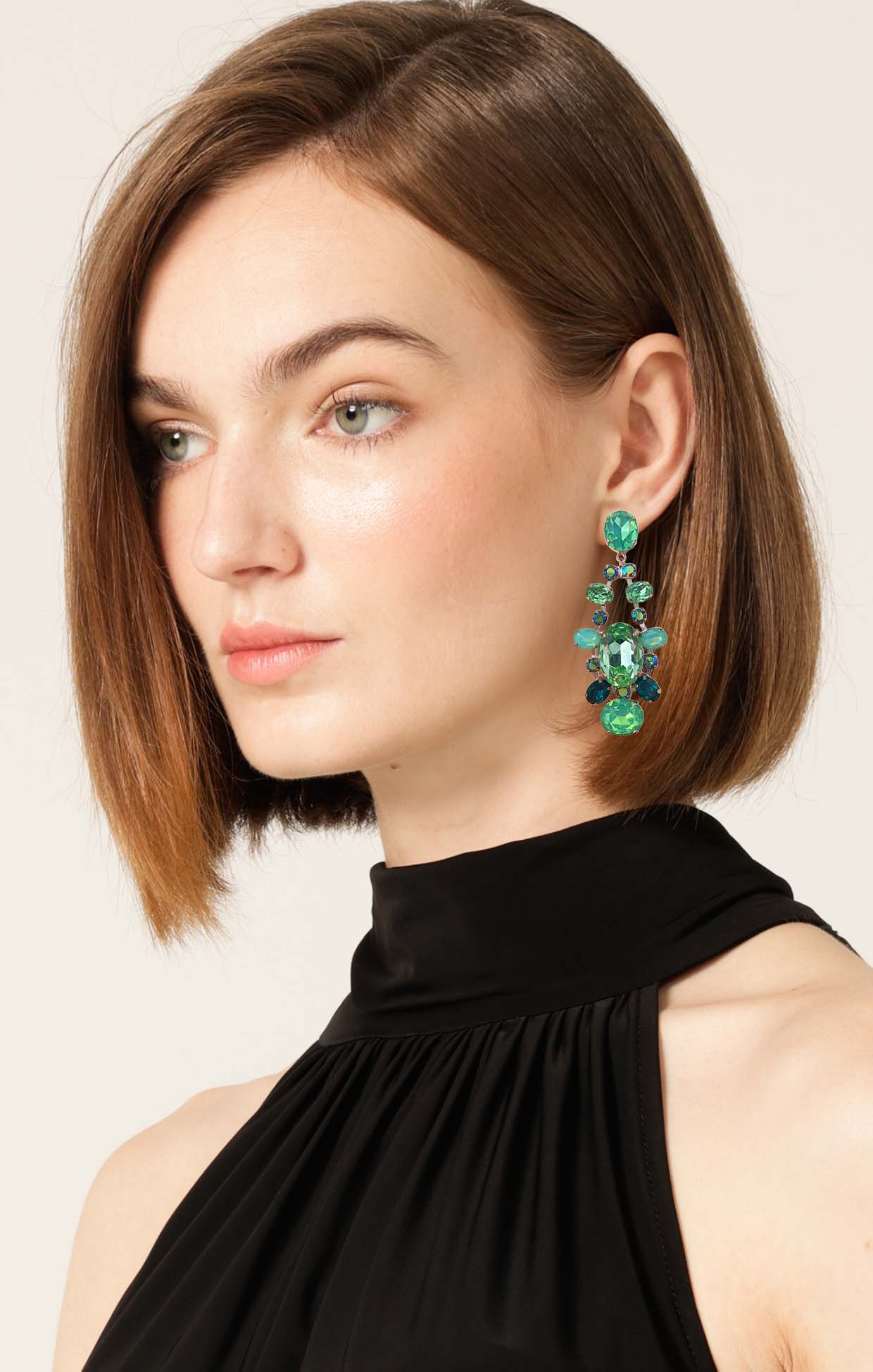 LISBON EARRINGS IN EMERALD PERIDOT - Image 2