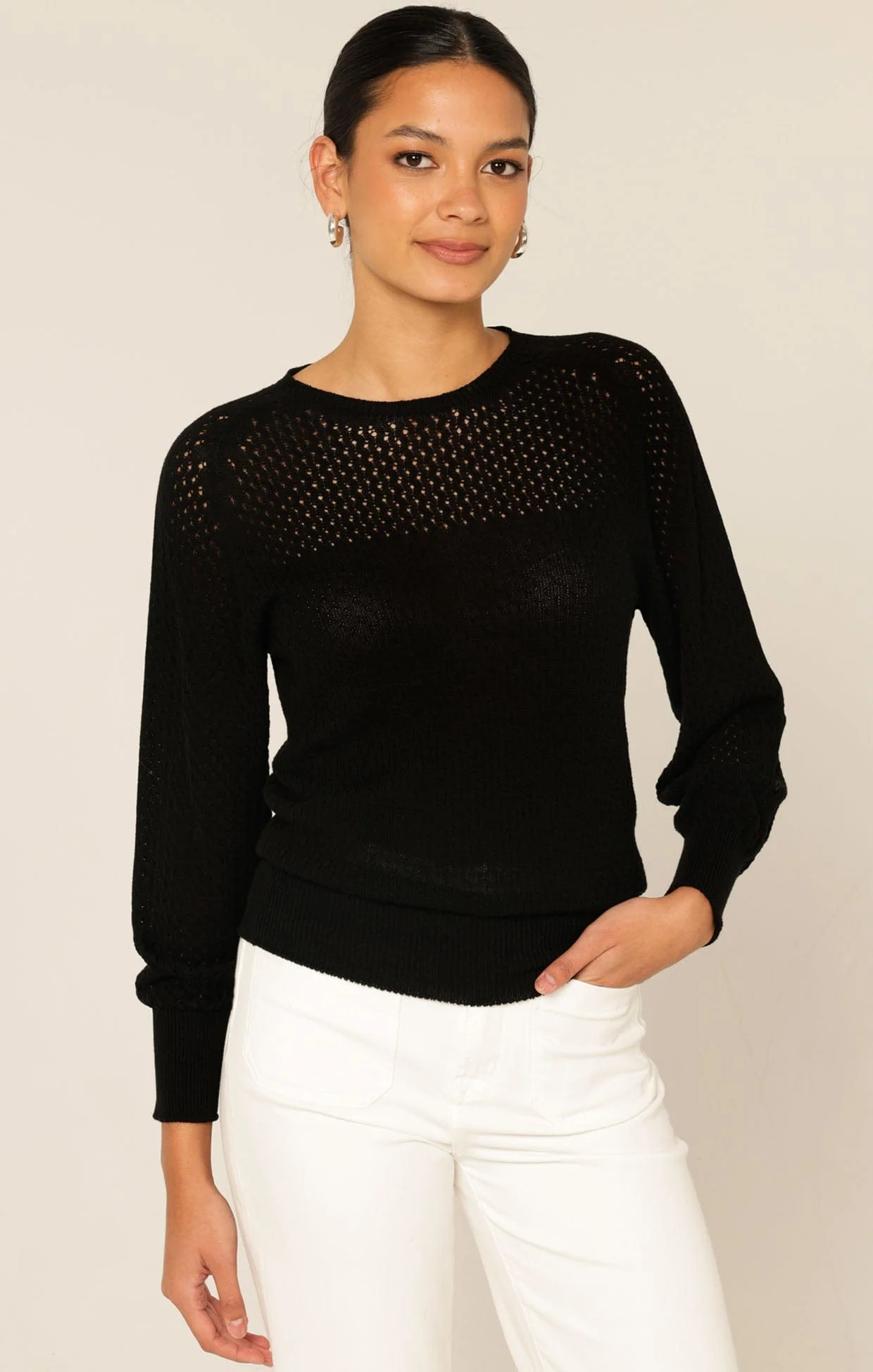 LONG SLEEVE RIPPLE KNIT TOP IN BLACK - Image 3