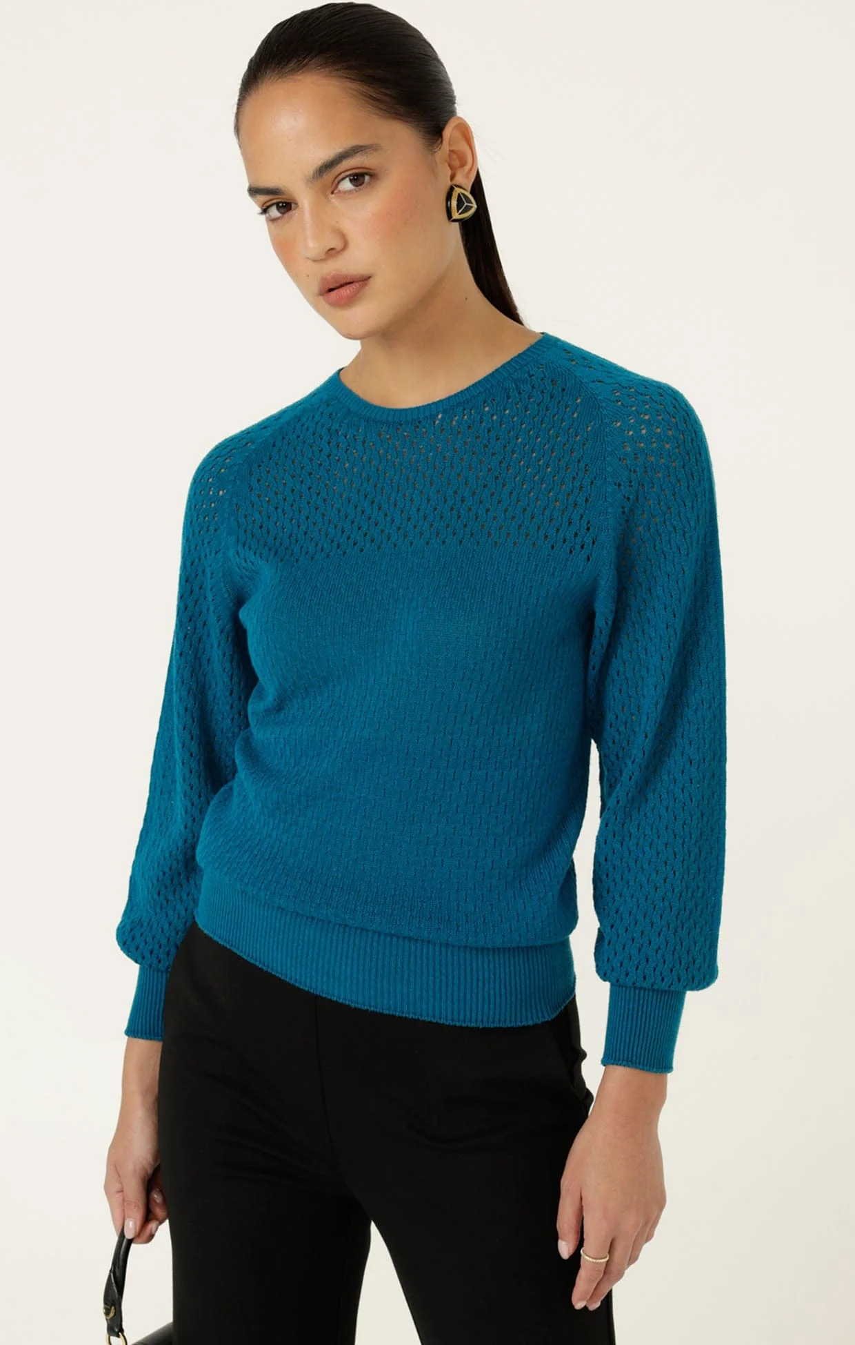LONG SLEEVE RIPPLE KNIT TOP IN CERULEAN BLUE