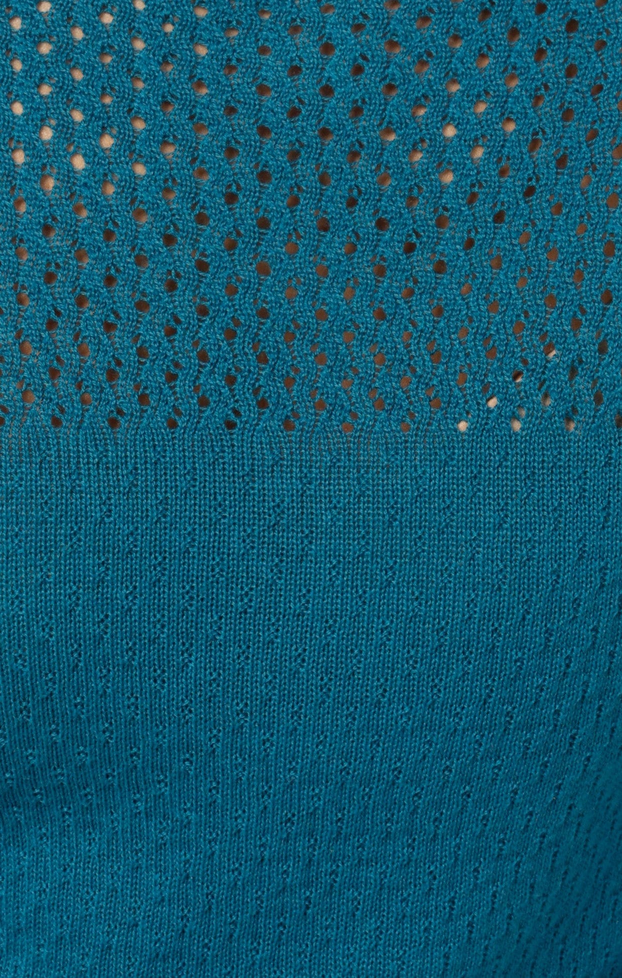 LONG SLEEVE RIPPLE KNIT TOP IN CERULEAN BLUE - Image 11
