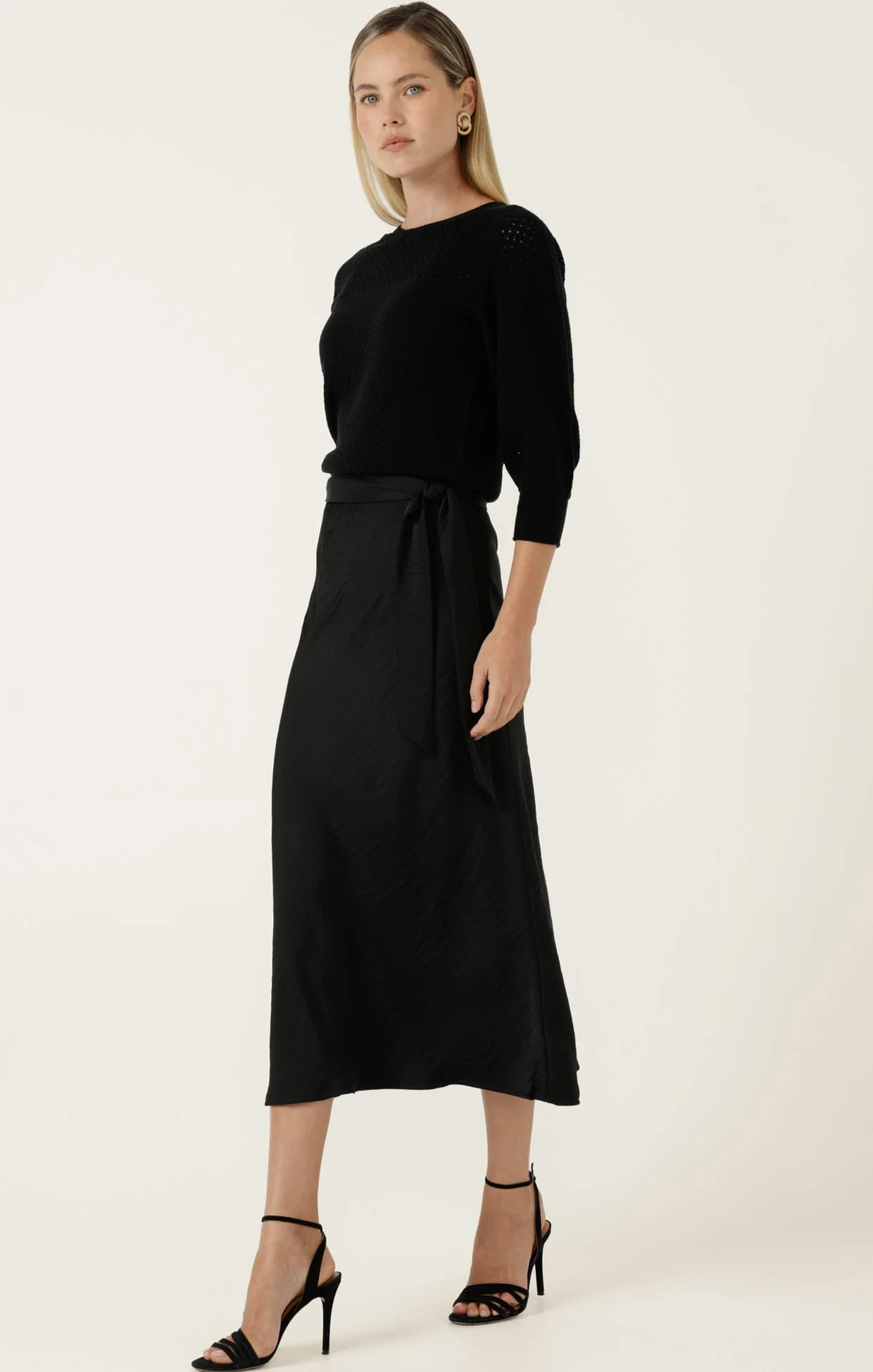 LUXE BIAS MIDI SKIRT IN BLACK - Image 7