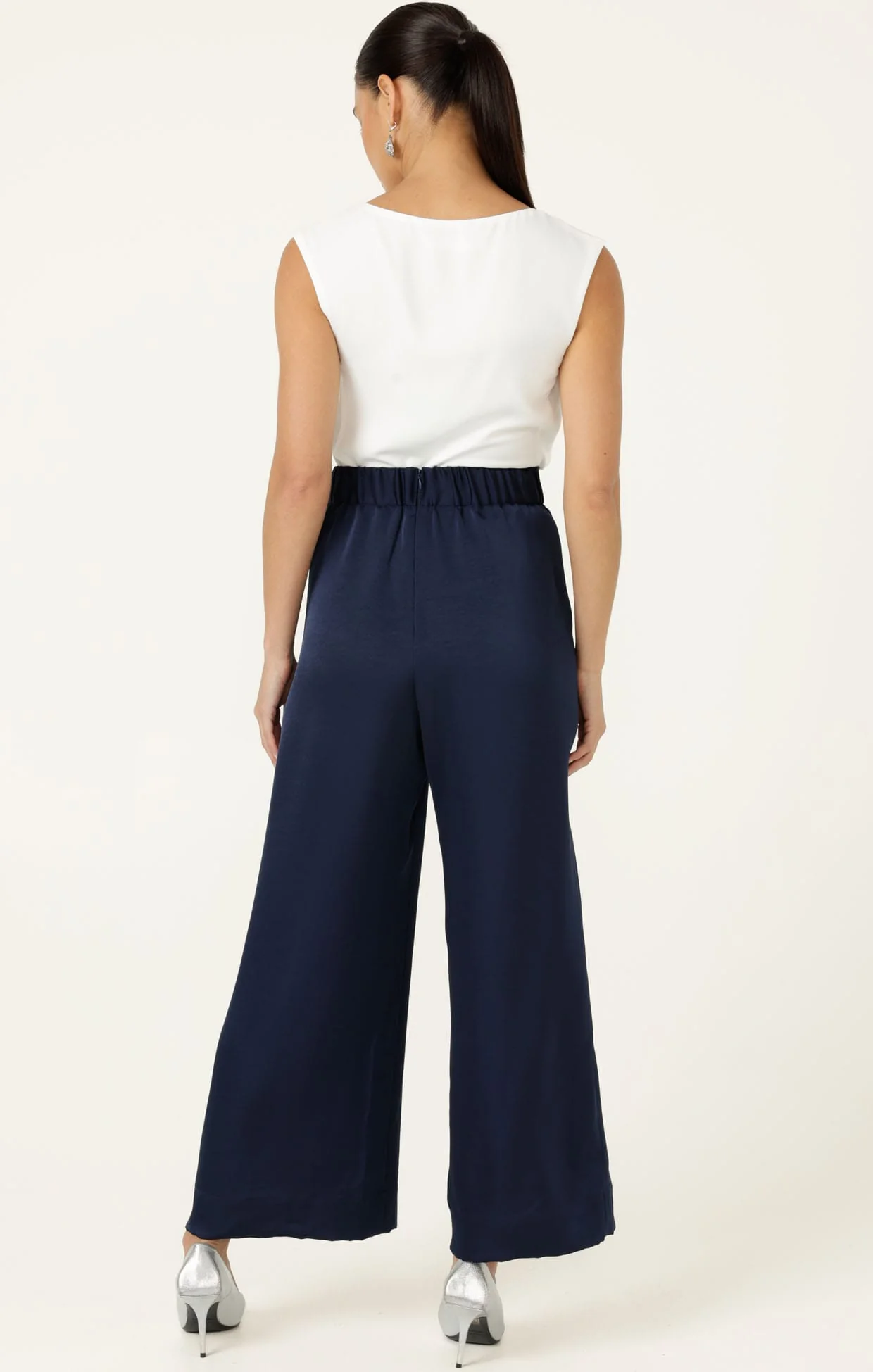 LUXE PLEATED TROUSER IN NAVY - Image 6