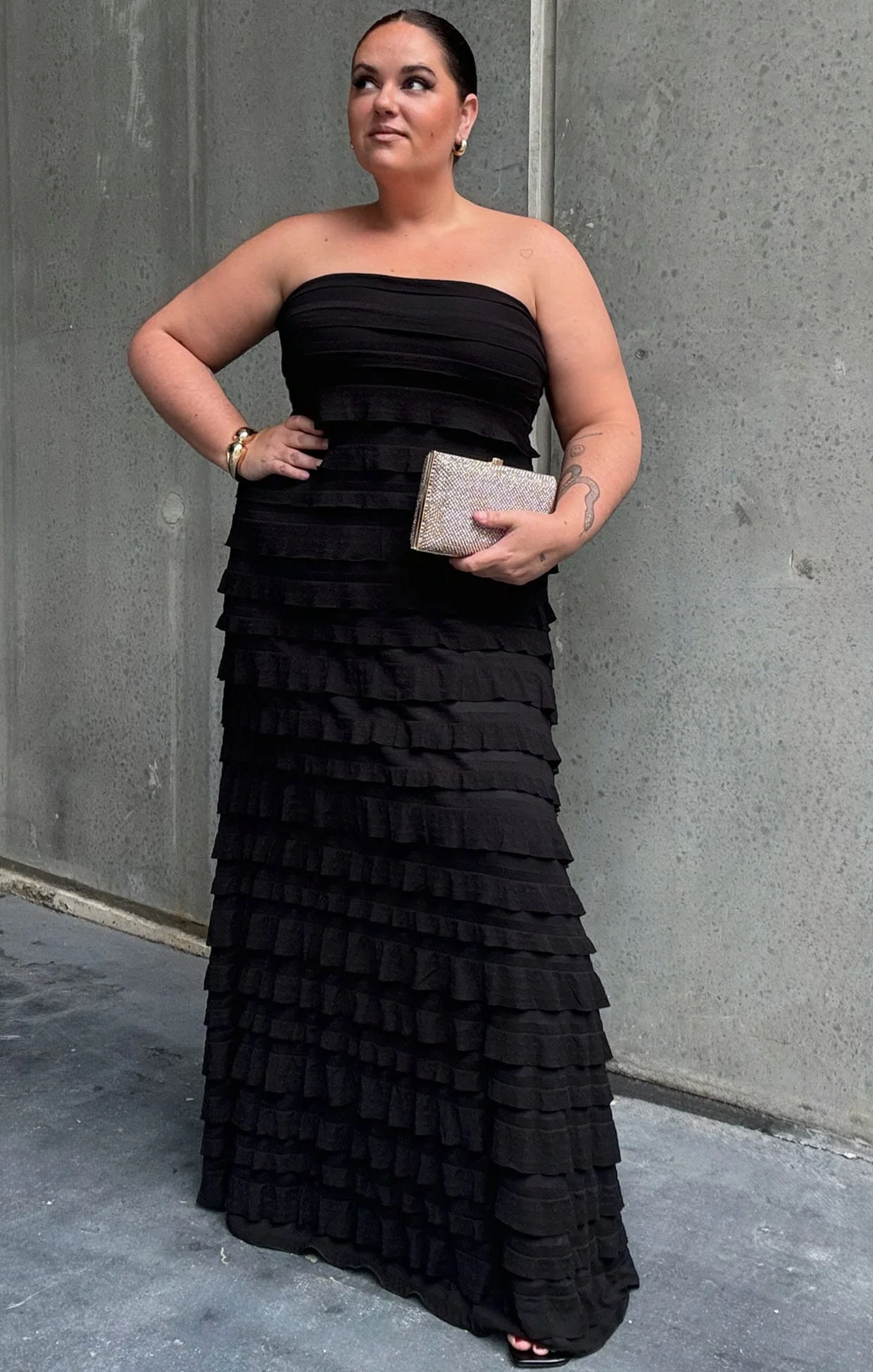 MADDISON MAXI DRESS IN BLACK - Image 4