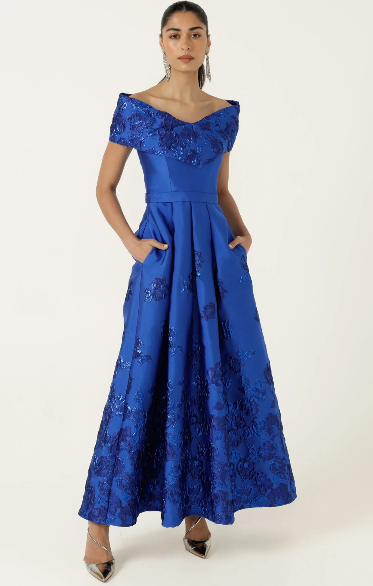 PIALLE GOWN - Image 10