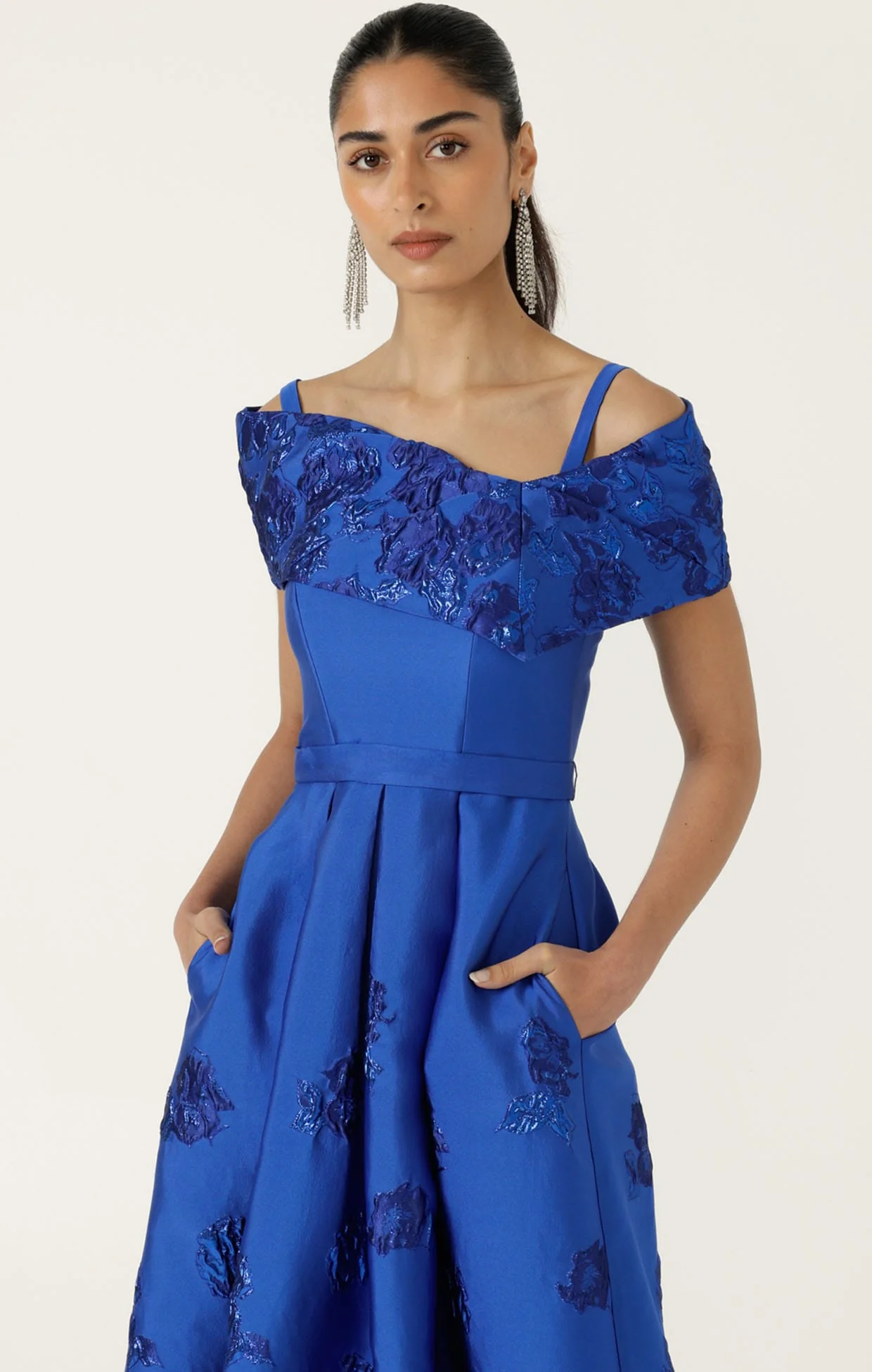 PIALLE GOWN - Image 9