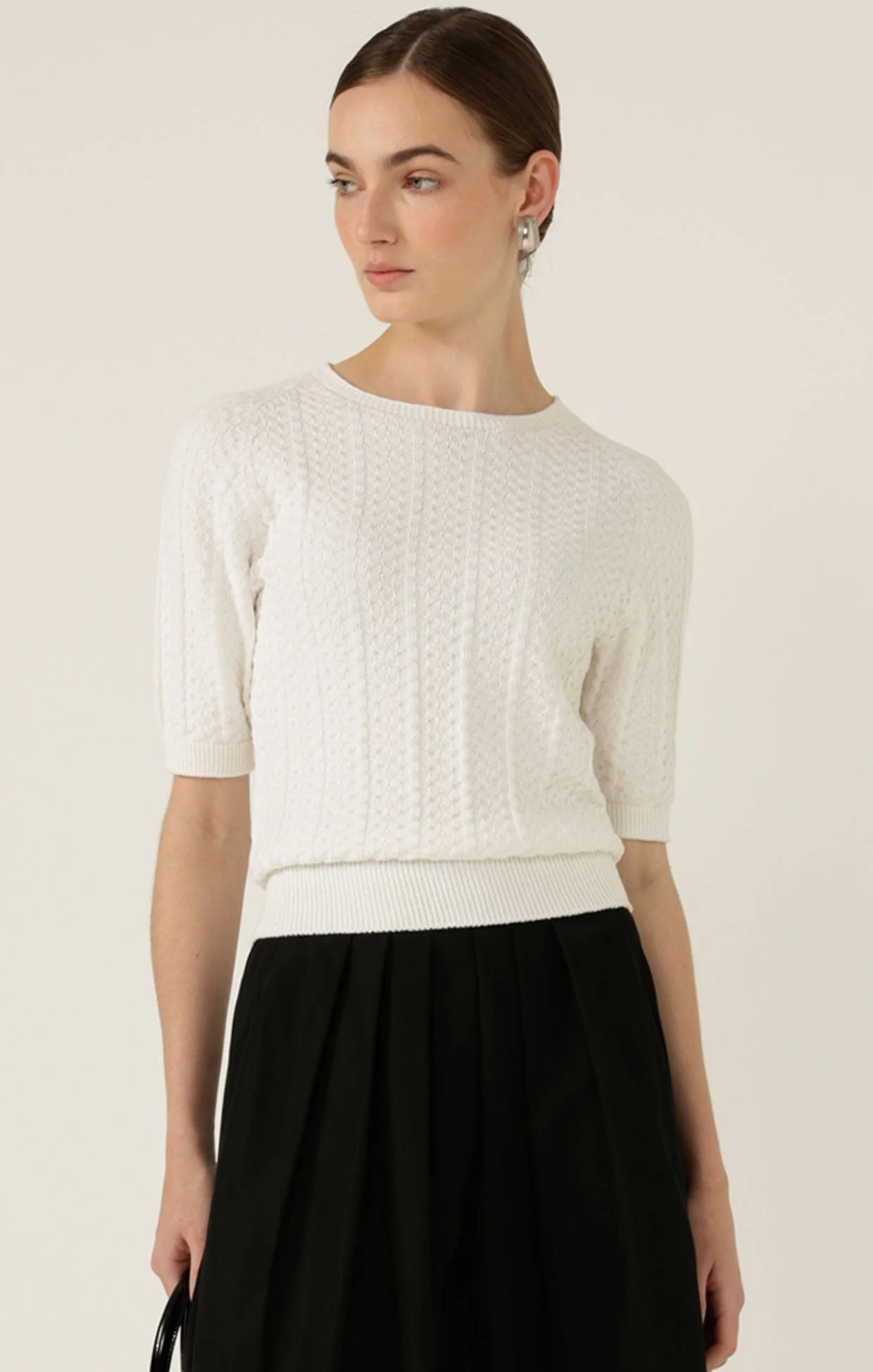 SHORT SLEEVE CHEVRON KNIT TOP IN IVORY - Image 5