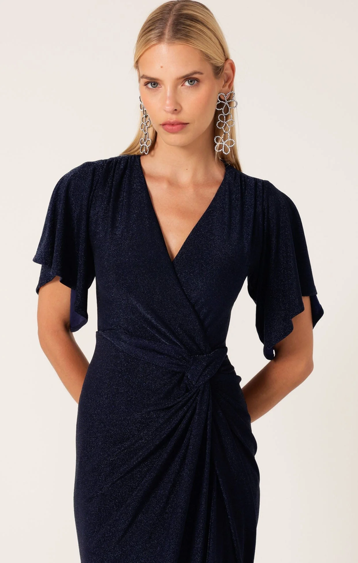 THE EMPORIUM MAXI DRESS IN NAVY - Image 4