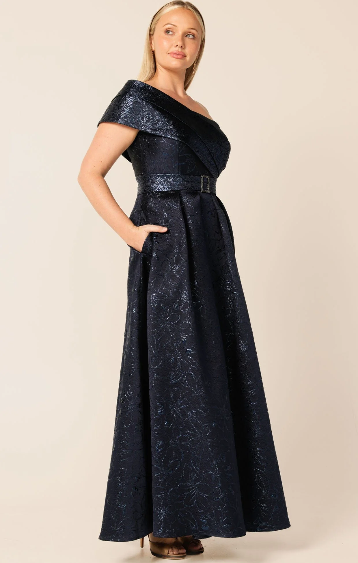 TWILIGHT GOWN - Image 8